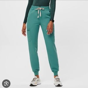 EUC FIGS High Waisted Uman Relaxed Joggers in Cactus